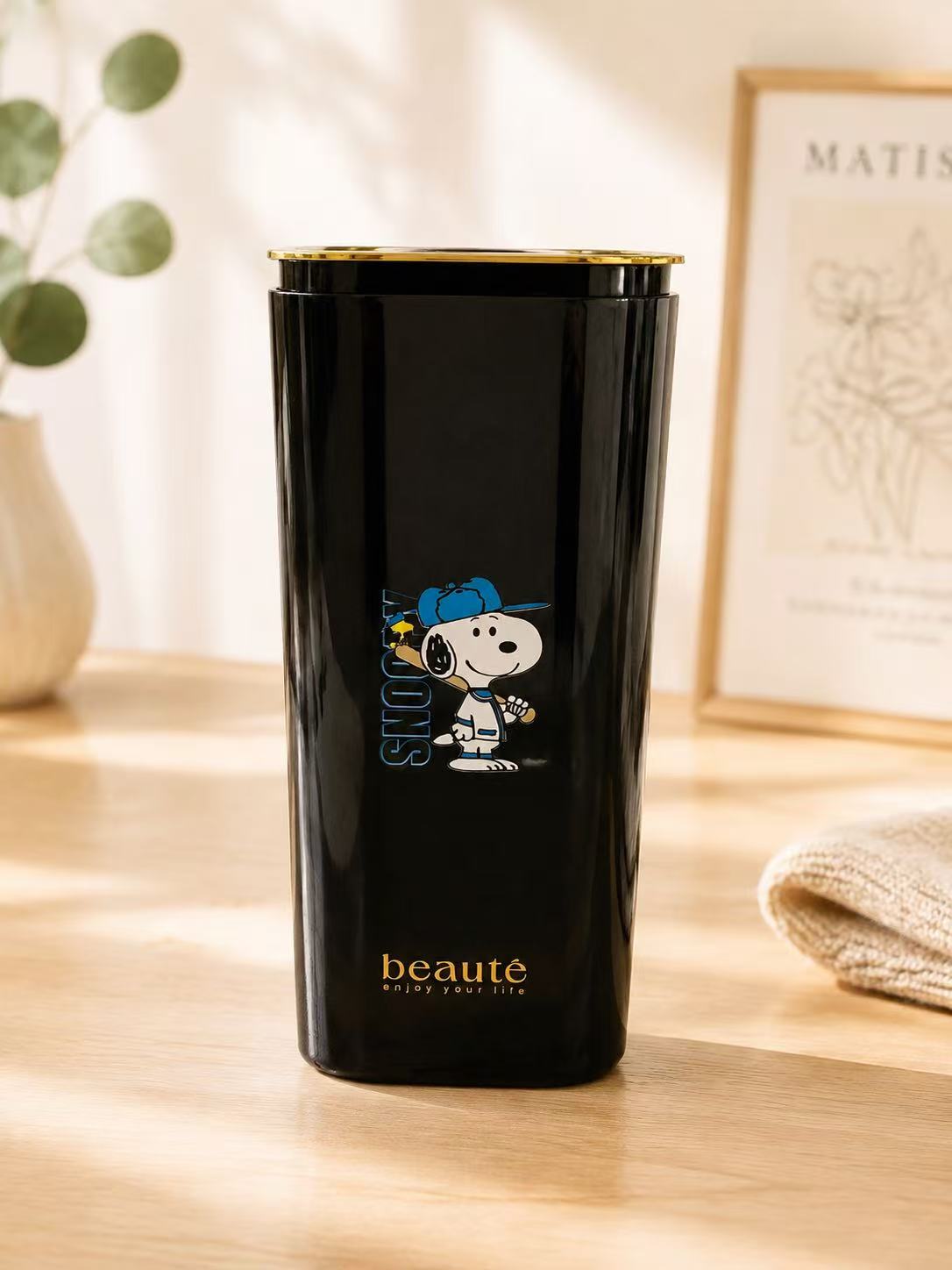 makeup brush case(mikko, hk, usahana, maru, snoopy)
